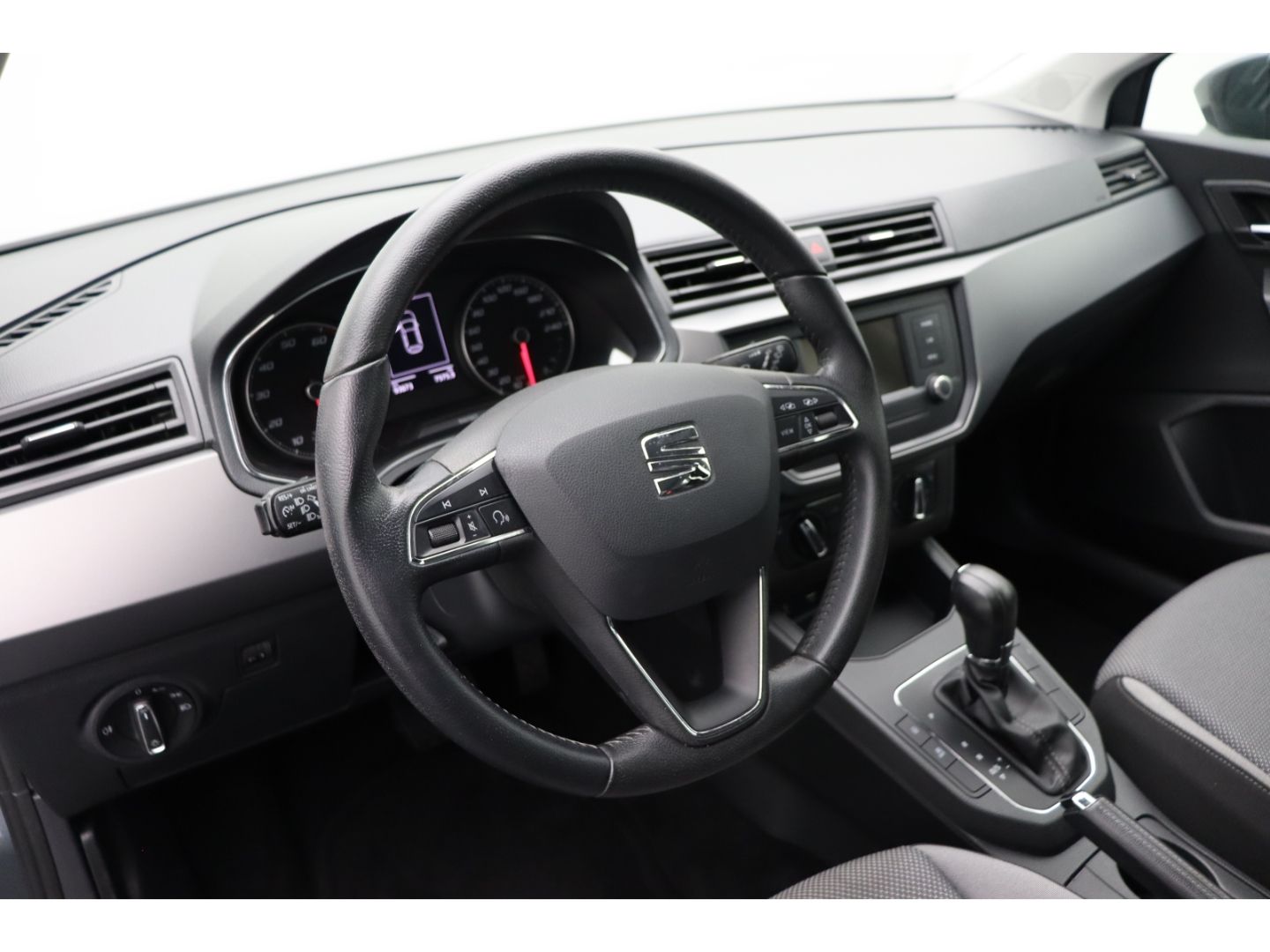 Fahrzeugabbildung SEAT Ibiza 1.0 Style Sitzheizung Einparkhilfe Notbrem