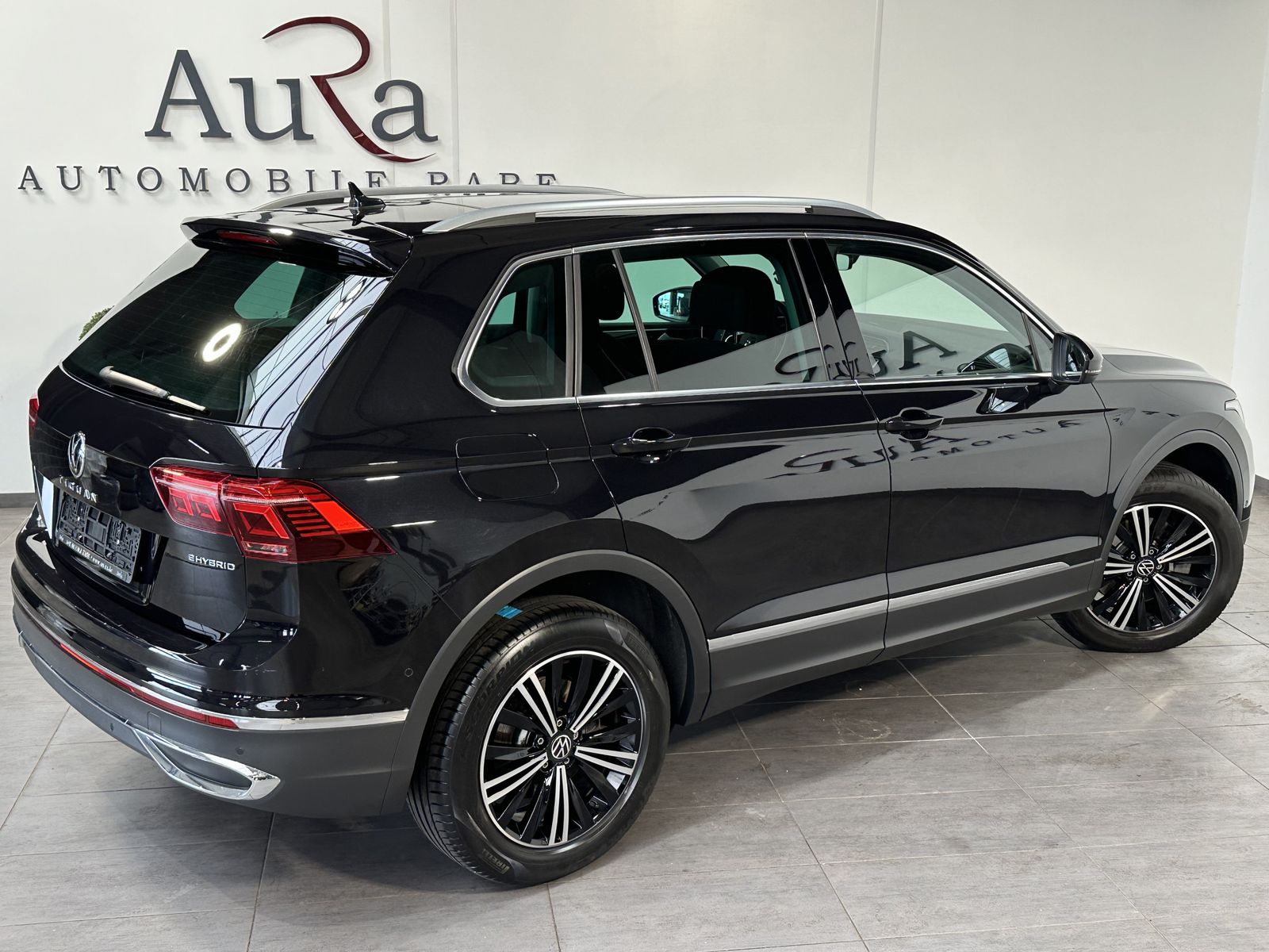 Fahrzeugabbildung Volkswagen Tiguan 1.4 eHybrid DSG Elegance NAV+MATRIX+PANO
