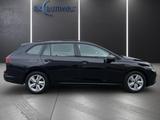Volkswagen Golf Variant 8 VIII Life 1.0 TSI Navi ACC Apple  - Volkswagen Golf mit Benzin-Antrieb: Kombi, 1.8