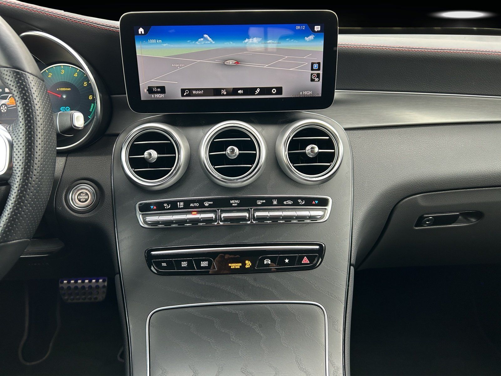 Fahrzeugabbildung Mercedes-Benz GLC 300 de AMG digiTacho AHK el.Heckkl LED Busin
