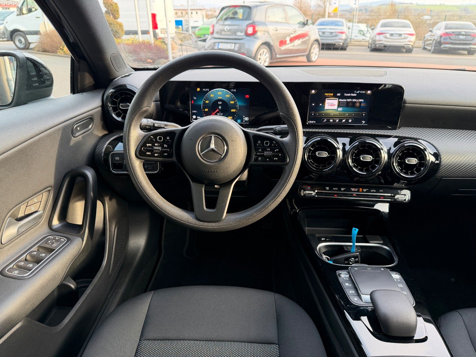 Fahrzeugabbildung Mercedes-Benz A 200 d LED+R-Kamera+TOTW+Carplay+IHC