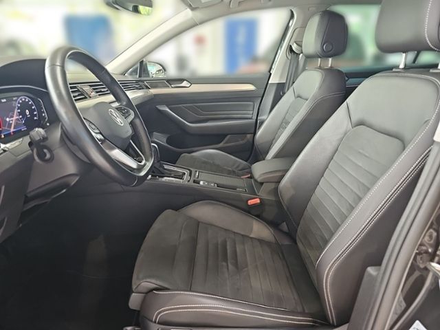 Fahrzeugabbildung Volkswagen Passat Variant 2.0 TDI DSG Elegance NAVI LED-MAT