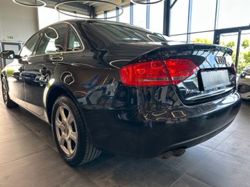 MYAUTOCENTER – Gebraucht- und Jahreswagen mit Werkstattservice in Pfaffenhofen Audi A4 *AHK*TEMPO*PDC*SitzH*