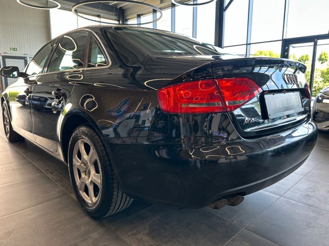 MYAUTOCENTER – Gebraucht- und Jahreswagen mit Werkstattservice in Pfaffenhofen Audi A4 *AHK*TEMPO*PDC*SitzH*