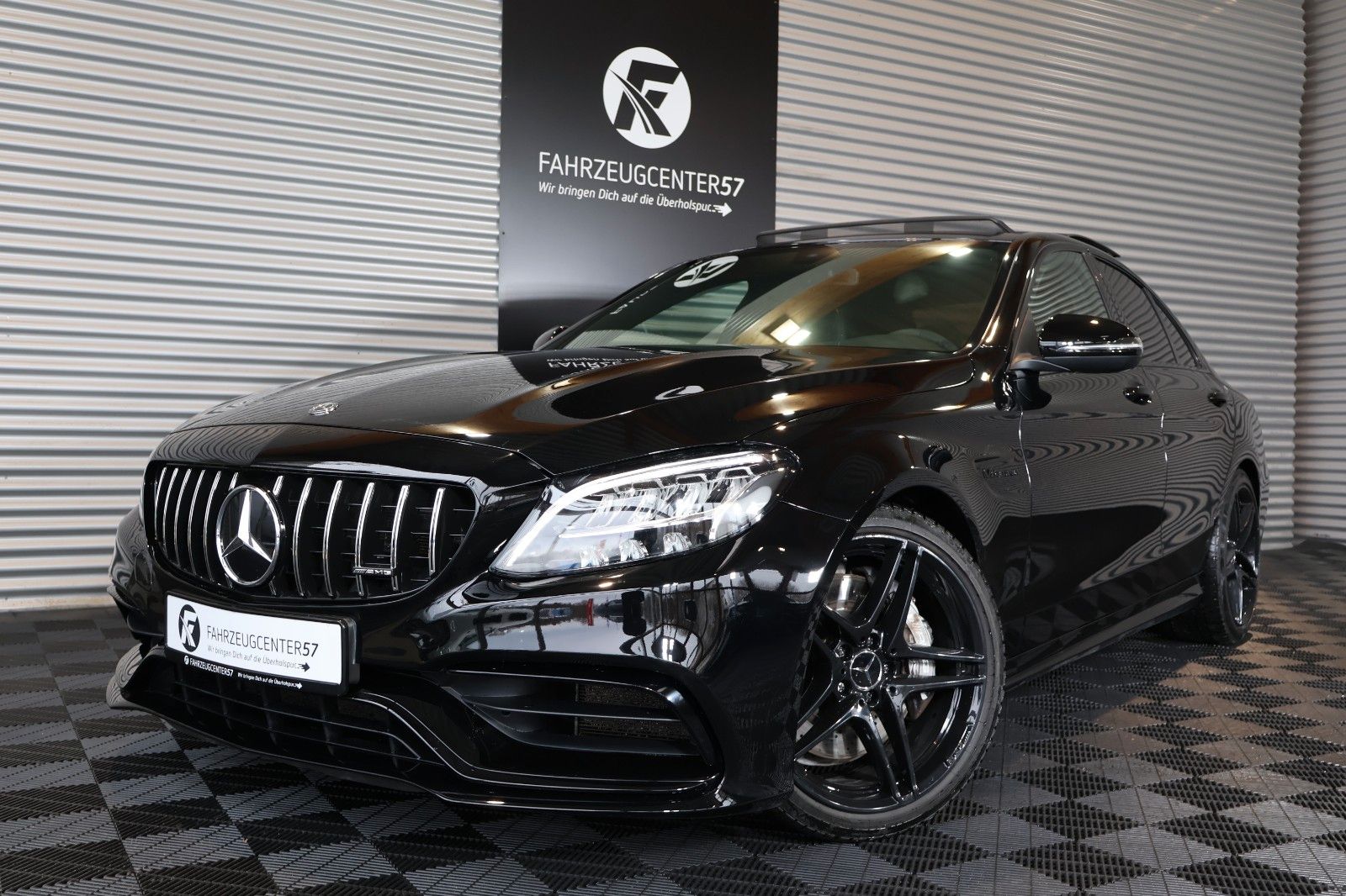 MERCEDES-BENZ C 63 AMG/BURMESTER/CARPLAY/PANO/RÜCKFAHRKAMERA