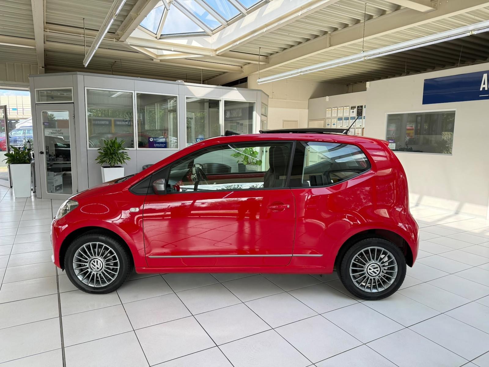 Volkswagen up! 1.0 cheer Panorama Navi Sitzheiz. PDC GRA