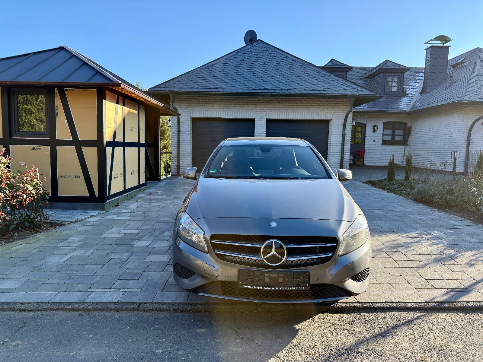 Mercedes-Benz A 200 CDI BlueEfficiency Automatik Kamera Navi