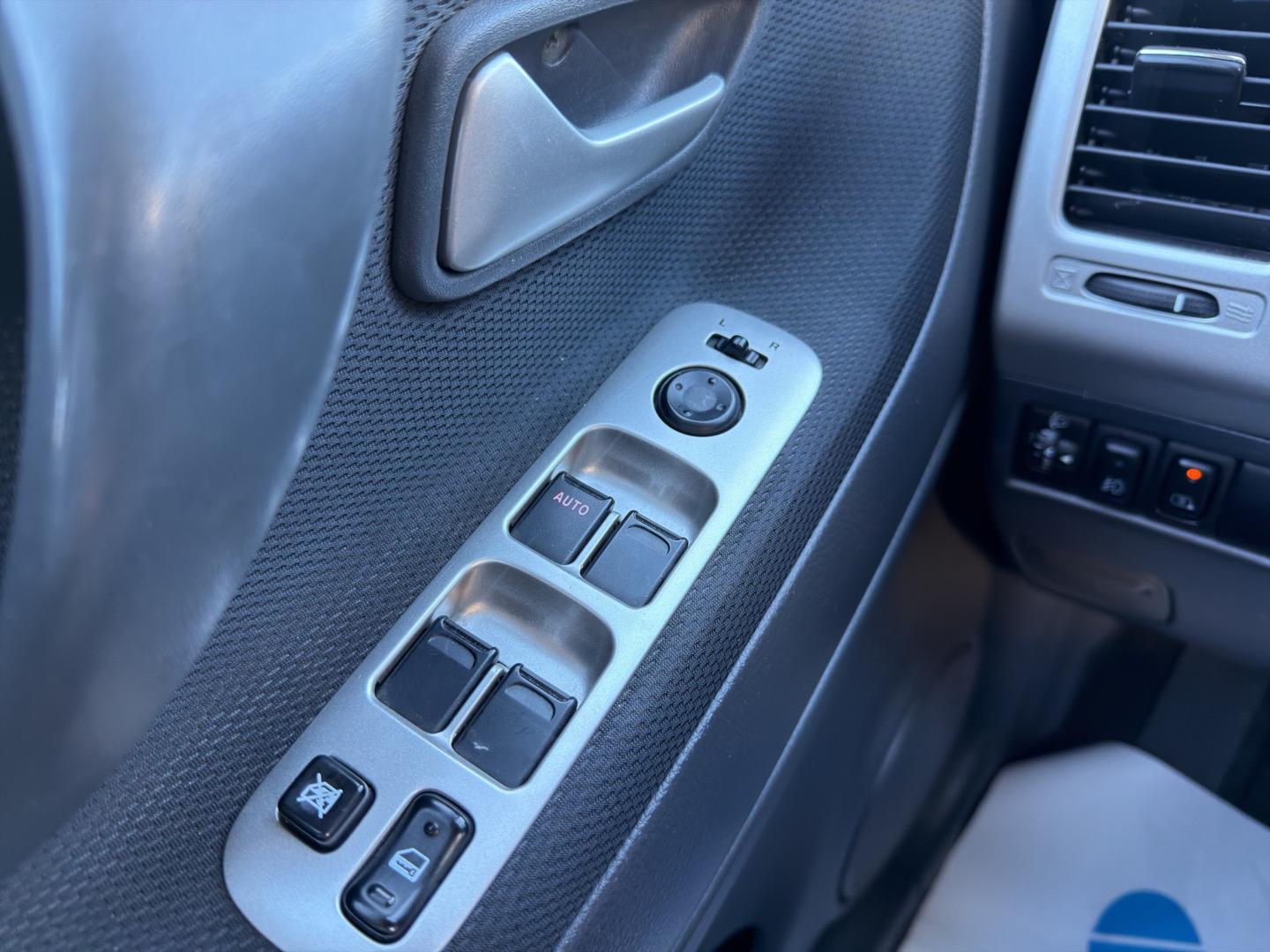 Suzuki Liana 2005 — photo 13