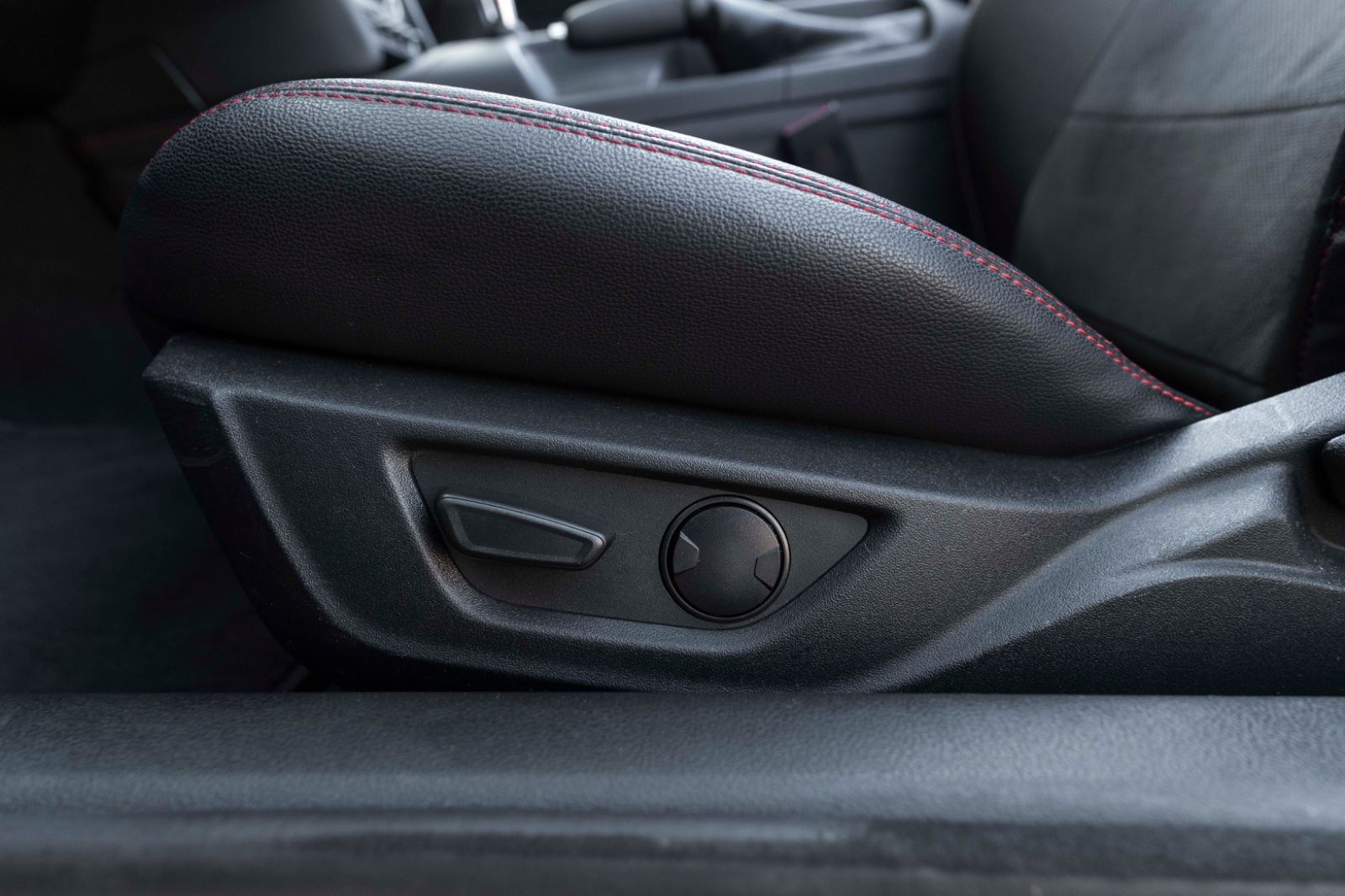 Fahrzeugabbildung Ford Mustang GT 5.0L CS Cabrio B&O KAM LED TOTW ACC