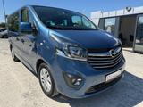 Opel Vivaro B Kombi/NAVI/KLIMA/AHK/8 SITZER - Opel Vivaro: mit Anhängerkupplung