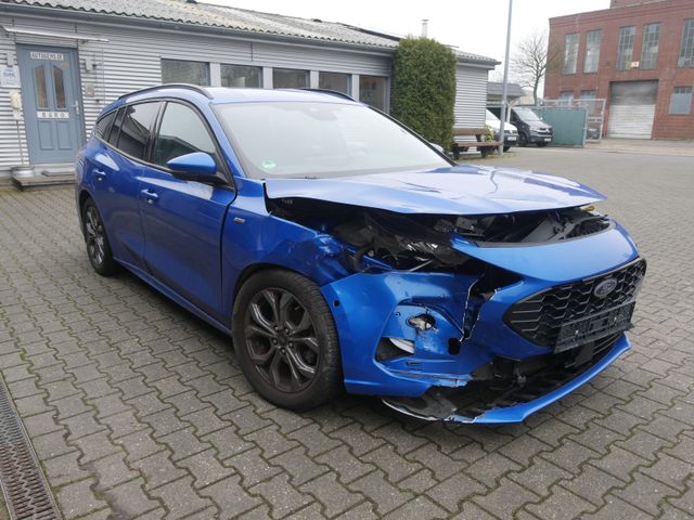 Ford Focus Turnier 1.5 TDCi ST-Line X ACC LED Kamera