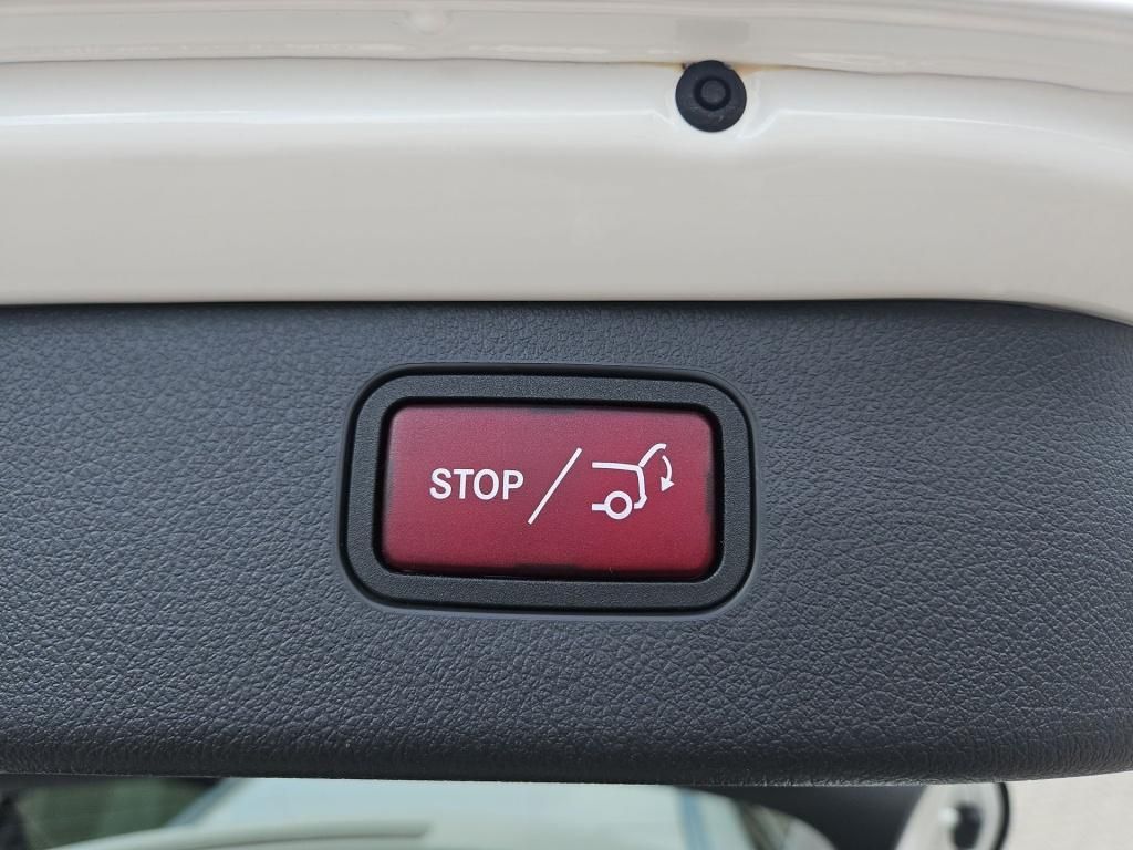 Fahrzeugabbildung Mercedes-Benz C 180 T Avantg.Adv. AHK Winterpaket Kamera LED