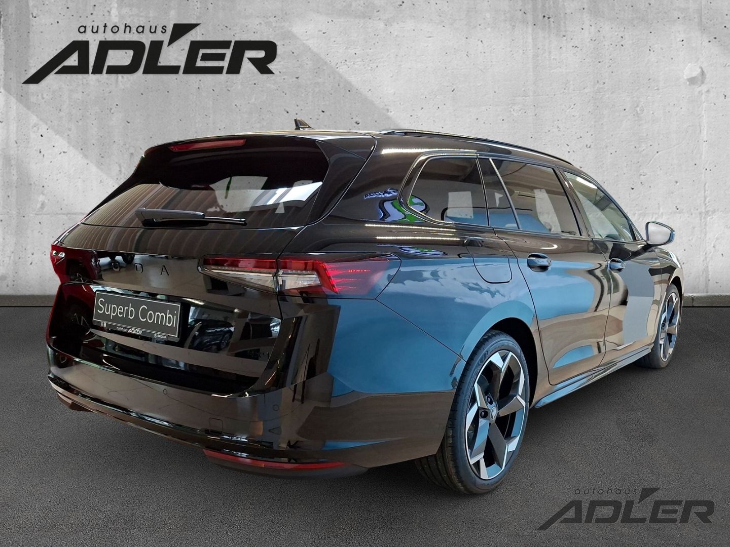 Skoda Superb Combi 2.0 TDI 142 kW 4x4 Sportline HUD AD imagem 3