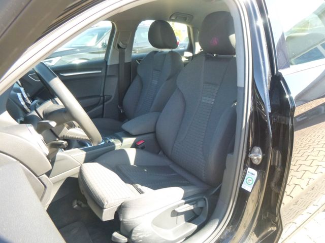 Fahrzeugabbildung Audi A3 1.5 TFSI Lim sport> 41.875KM/AHK/NAV/SHZ<