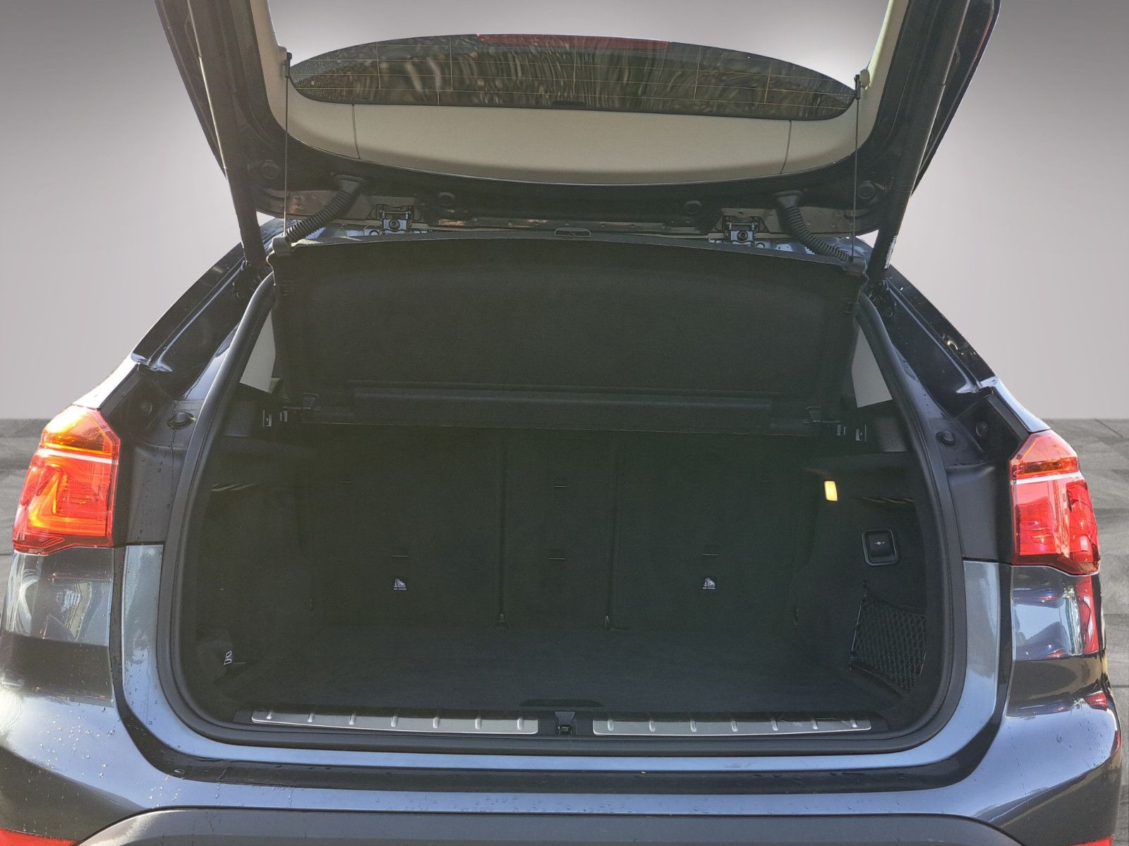 X1 xDrive 20 d Sport Line AHK Navi Kamera