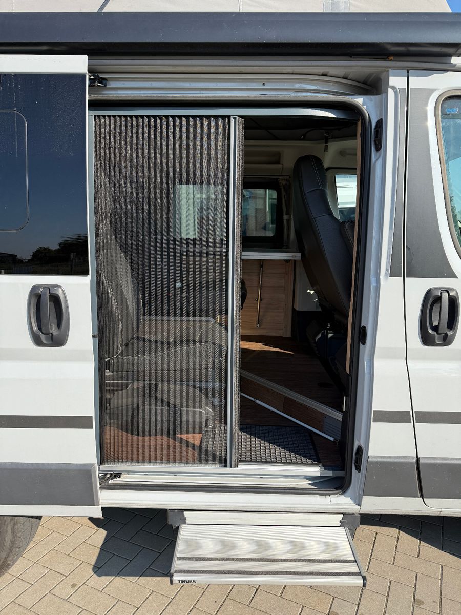 Fahrzeugabbildung HYMER / ERIBA / HYMERCAR Sydney GT 60 Limited