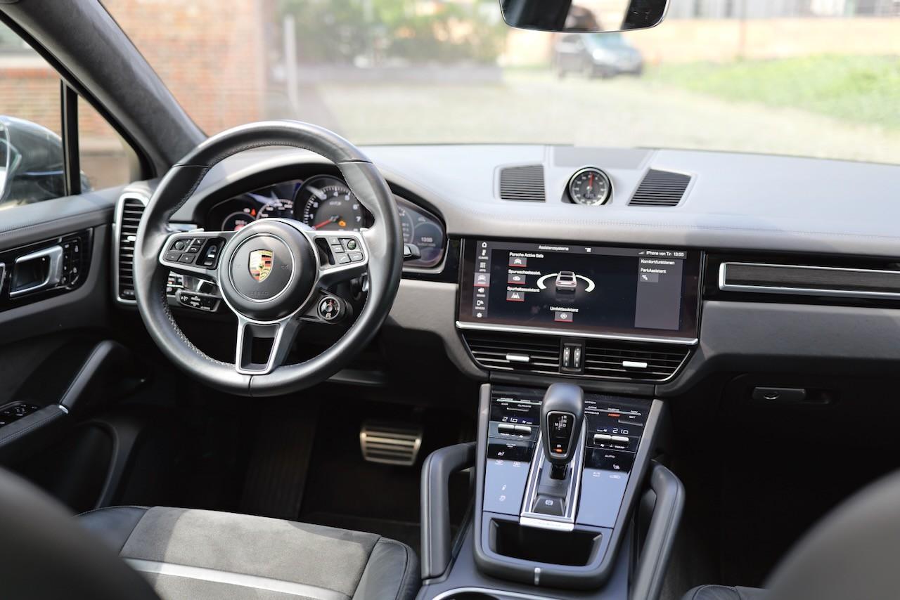 Porsche Cayenne Coupé GTS 460ch - Sport Chrono - Toit ouvrant panoramique - Carplay - Hayon éléctrique