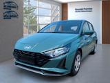Hyundai i20 Select 6-MT Navi Kamera Freisprech. - Hyundai i20 mit Benzin-Antrieb: Grün, Kleinwagen