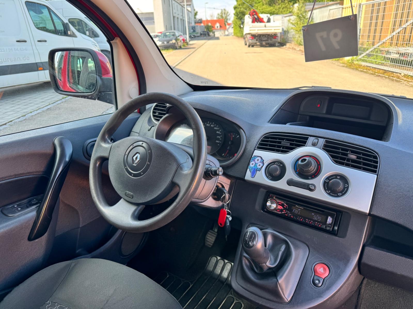 Renault Kangoo 2012 — photo 15