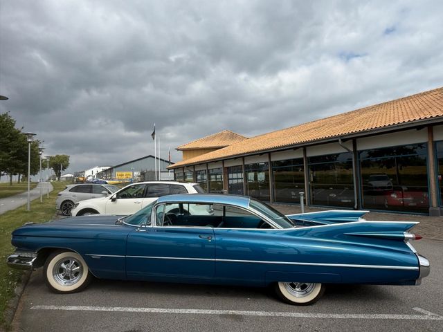 Cadillac Deville