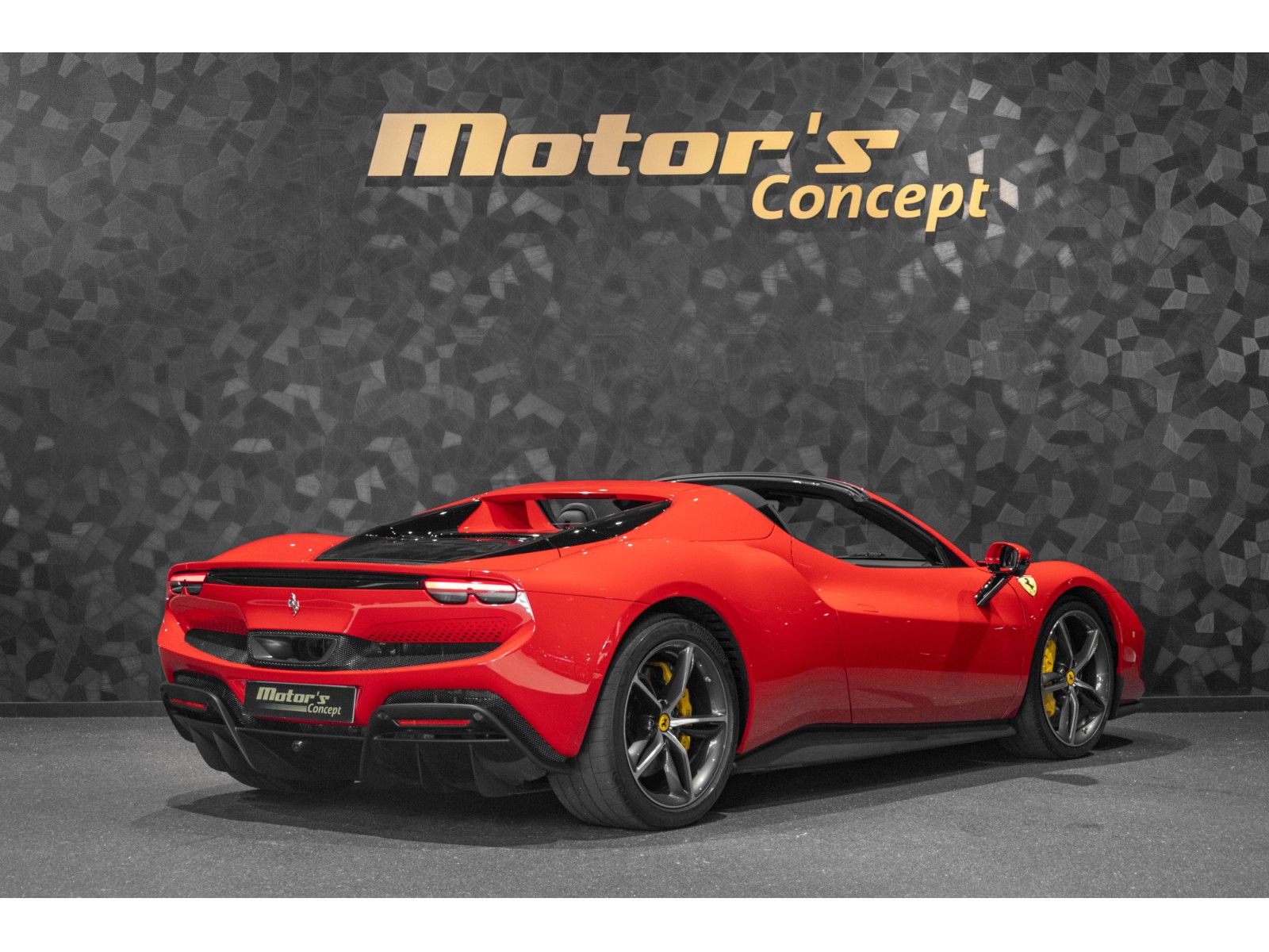 Ferrari 296 GTS ROSSO CORSA imagem 3