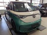 Volkswagen ID. Buzz Pro 150 kW (204 PS) Heckantrieb 1-Gang- - mit Elektro-Antrieb: Grün, Van