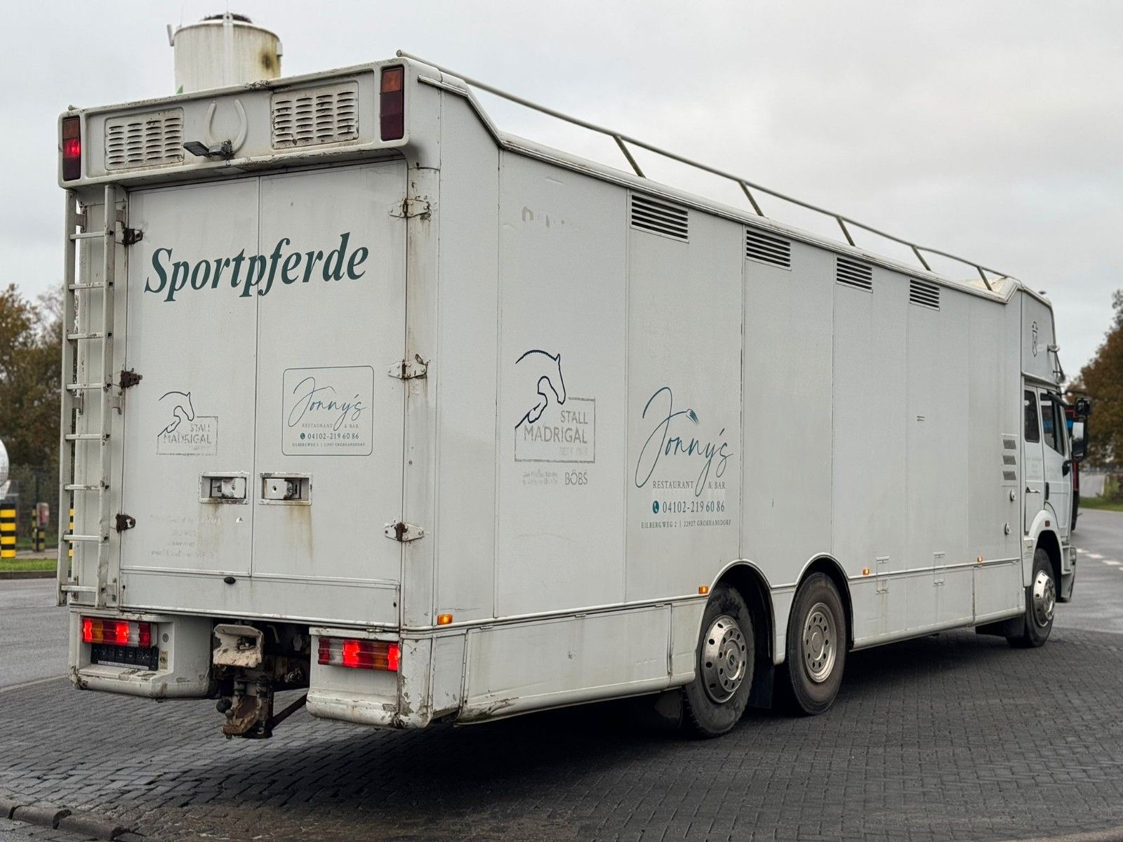 Fahrzeugabbildung Mercedes-Benz 2448 6x2 Pferdetransporter *Wohnmobil*