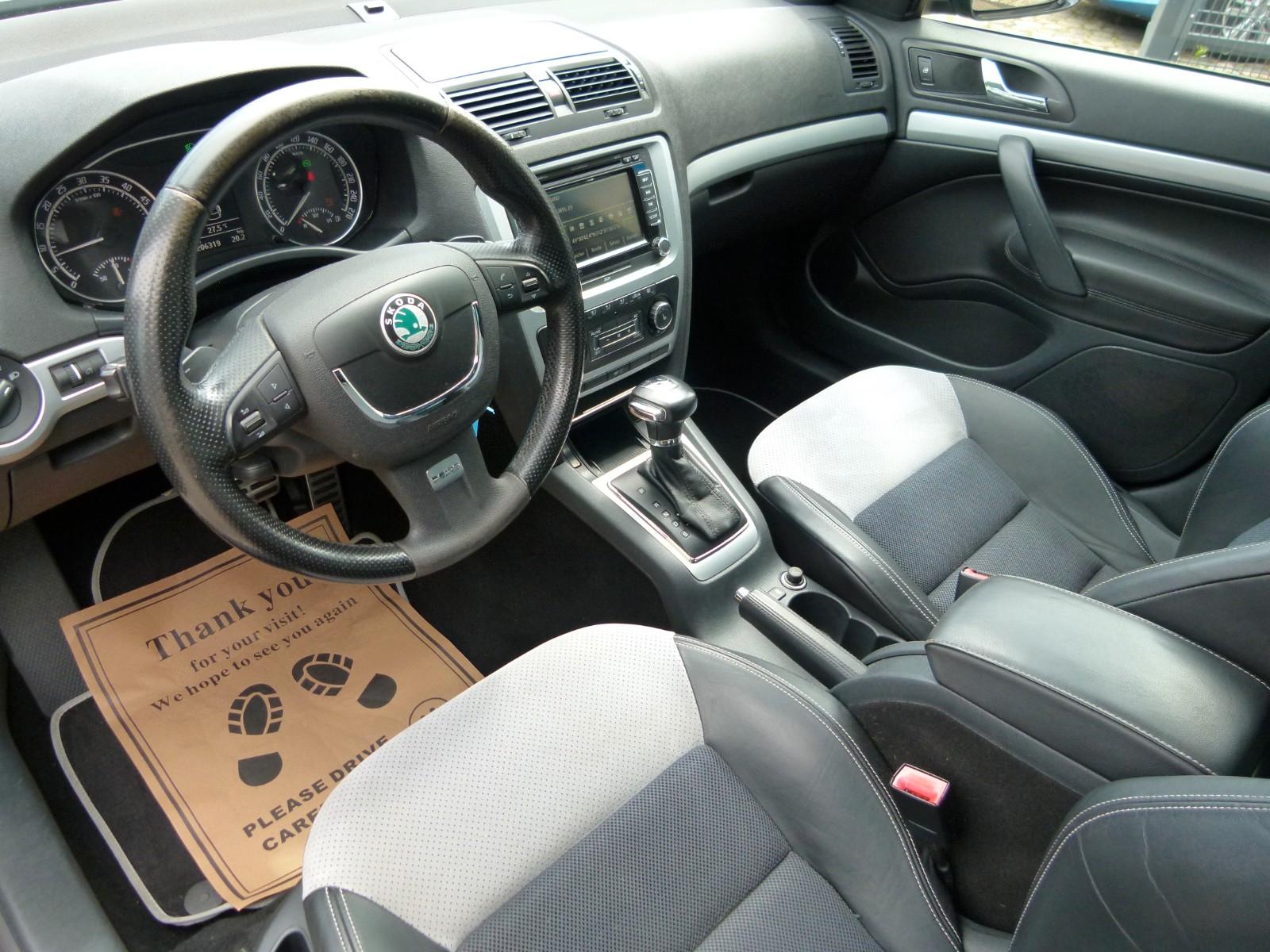 Skoda Octavia 2011 — photo 10