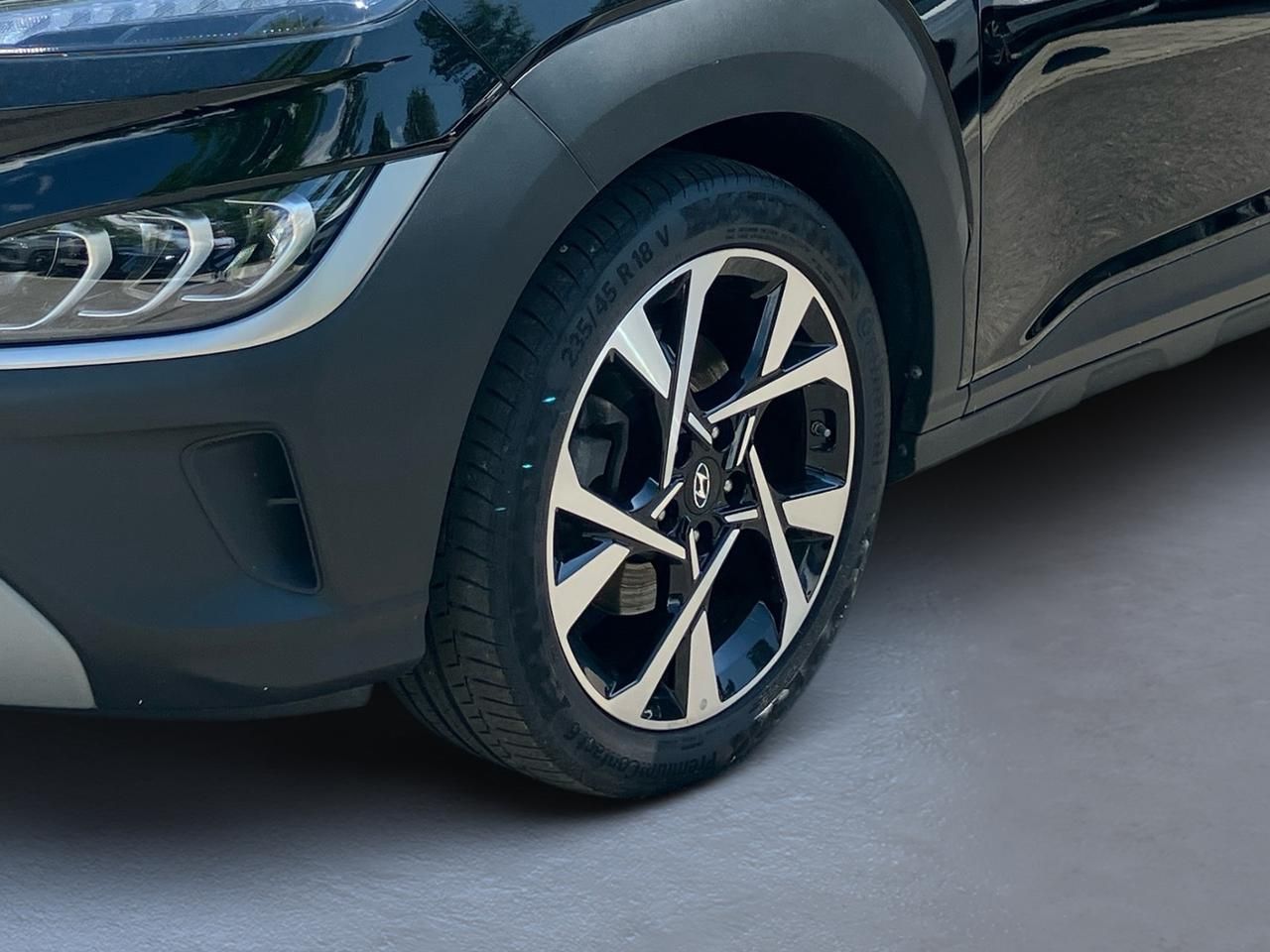 Fahrzeugabbildung Hyundai Kona Intro 1.0 T-GDI *LED*KAMERA*KRELL-SOUND*SHZ