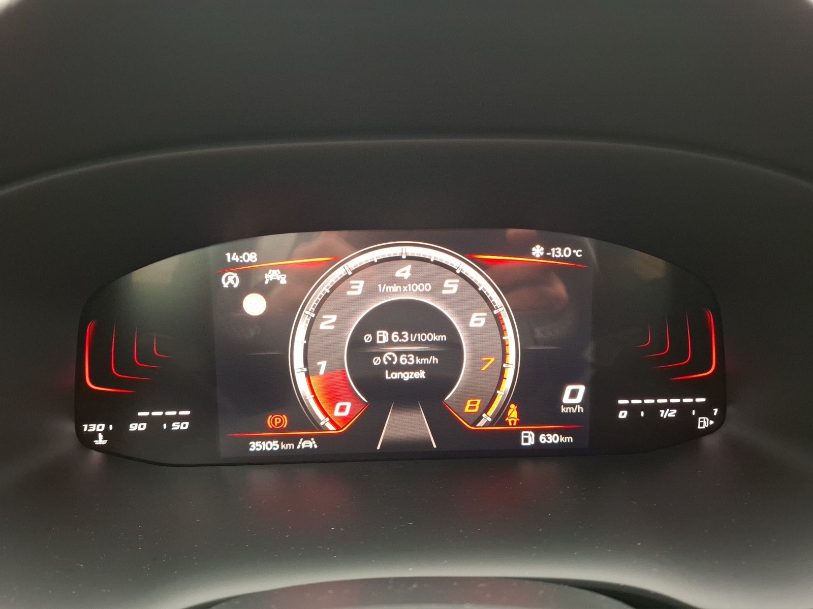 Fahrzeugabbildung SEAT Ateca TSI Style LED AHK Navi GRA PDC SH LM