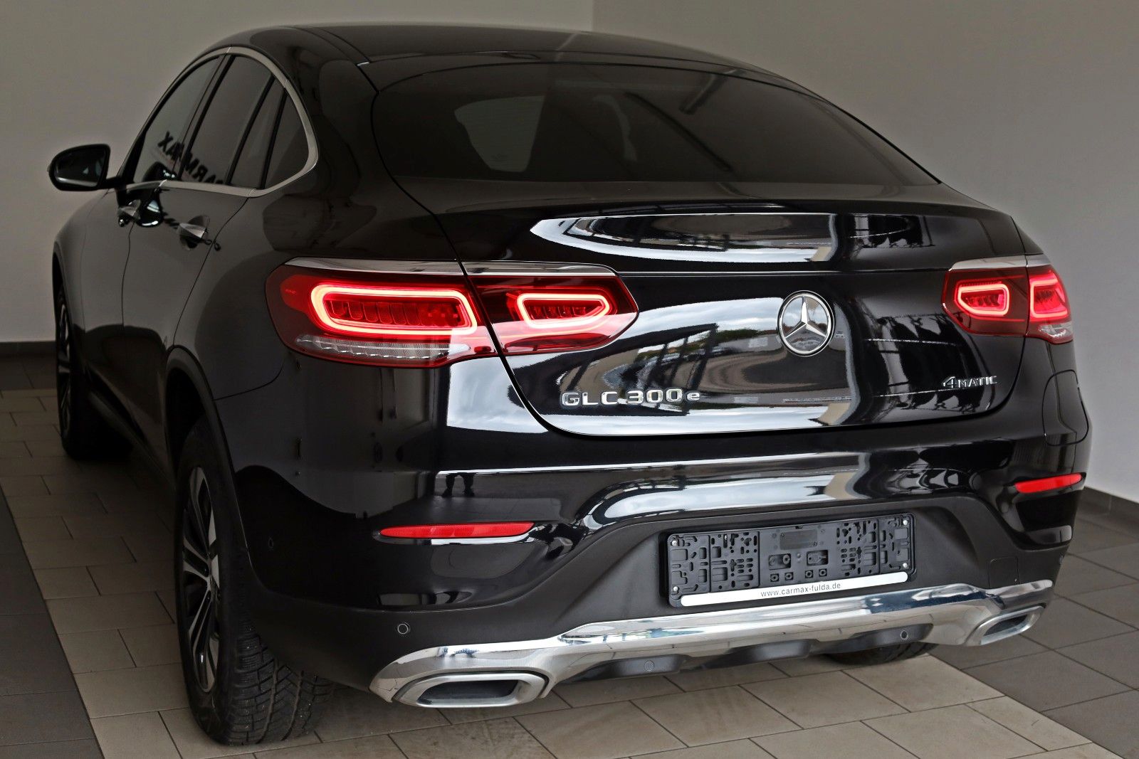 Fahrzeugabbildung Mercedes-Benz GLC 300e Coupe 4M,Leder,Navi,LED,GSD,360Kamera
