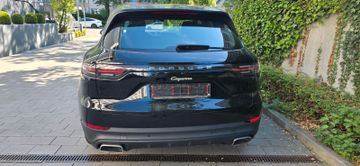Porsche Cayenne - 6
