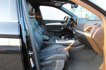 Fahrzeugabbildung Audi Q5 2.0 TFSI Quattro 2x S Line Matrix Pano 20"