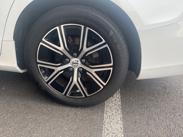 Volvo V60 Kombi Core
