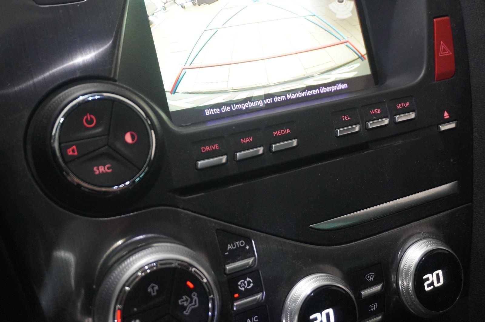 Fahrzeugabbildung DS Automobiles DS5 Lim. 2.0D NAVI/LED/KAMERA/HUD/SPORT/SH/DAB+