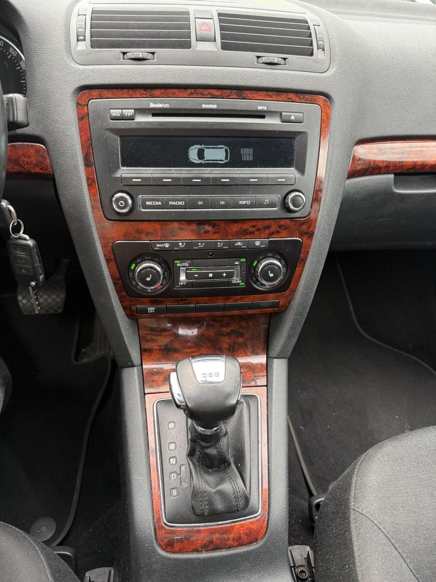 Skoda Octavia 2009 — photo 12