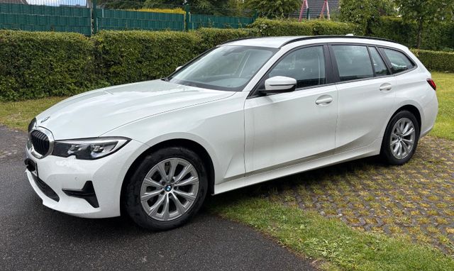 BMW 320d xDrive Touring Advantage Automatic Allrad