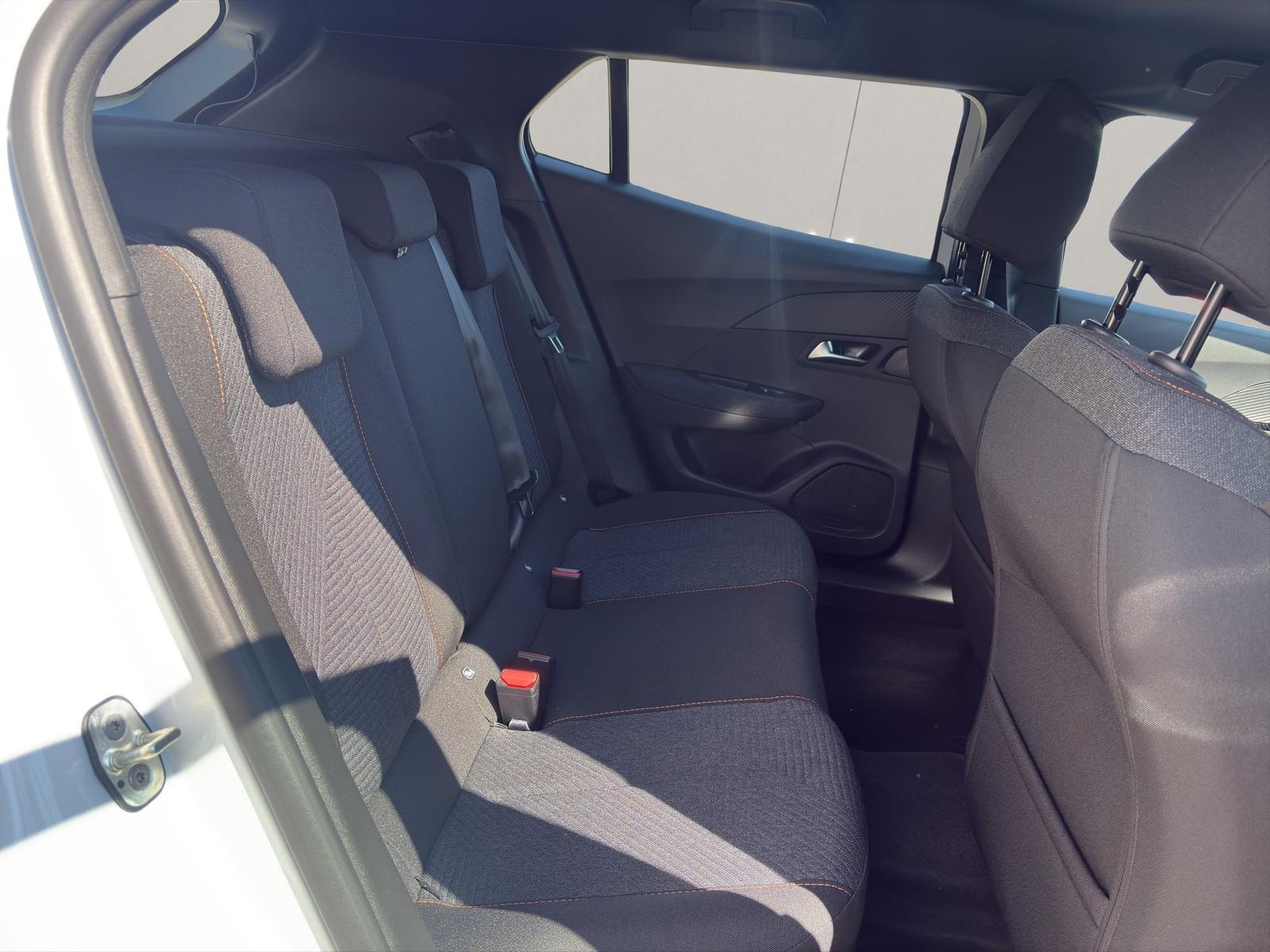 Peugeot 2008 1.2 Pure Tech 100 Style *Sitzheizung*