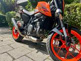 KTM Duke 690 / Top-Zustand / KTM München Scheckheft  - Angebote entsprechen deinen Suchkriterien