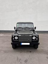 Land Rover Defender 90 TD4 2.2 SE Black Design Paket - Land Rover Defender Se mit Diesel-Antrieb