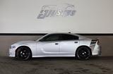 Dodge Charger 5.7 R/T/PerfPages/ALPINE/KAMERA/NAVI/R20 - Dodge Charger mit Benzin-Antrieb: Limousine, 5.7