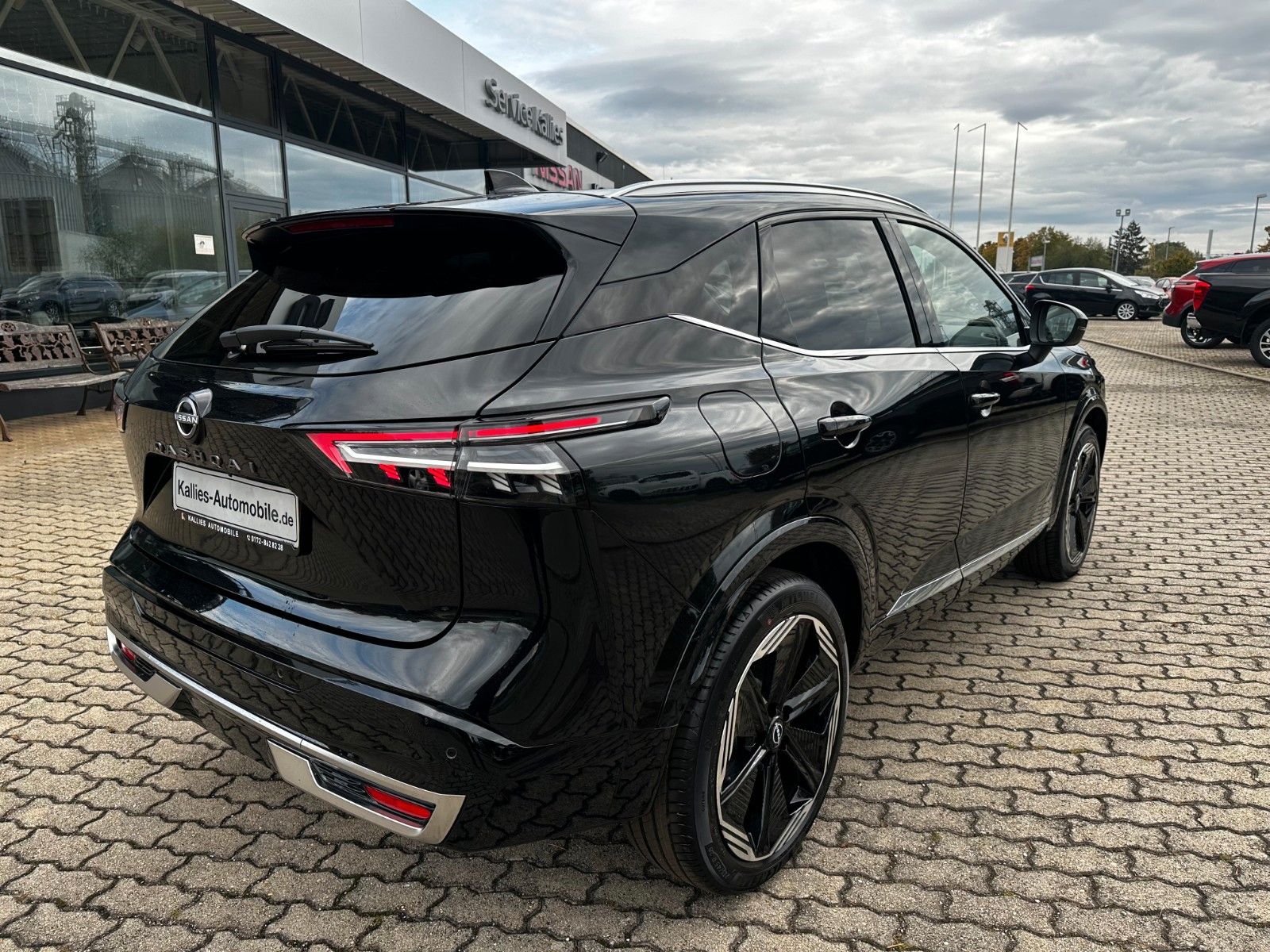 Fahrzeugabbildung Nissan Qashqai Tekna+ AHK/Leder/Pano/Bose