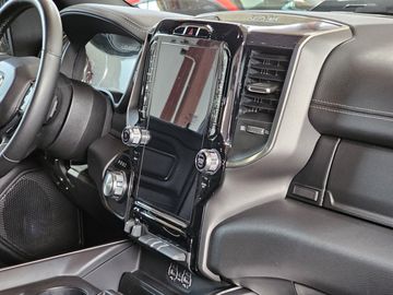 Dodge RAM - 4