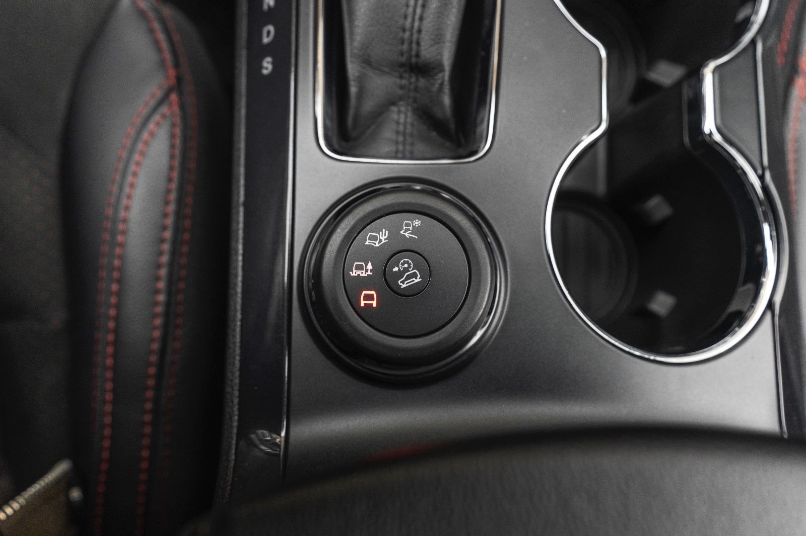 Fahrzeugabbildung Ford Explorer XLT 3,5L 4X4 LPG 6 SITZE KAM NAV