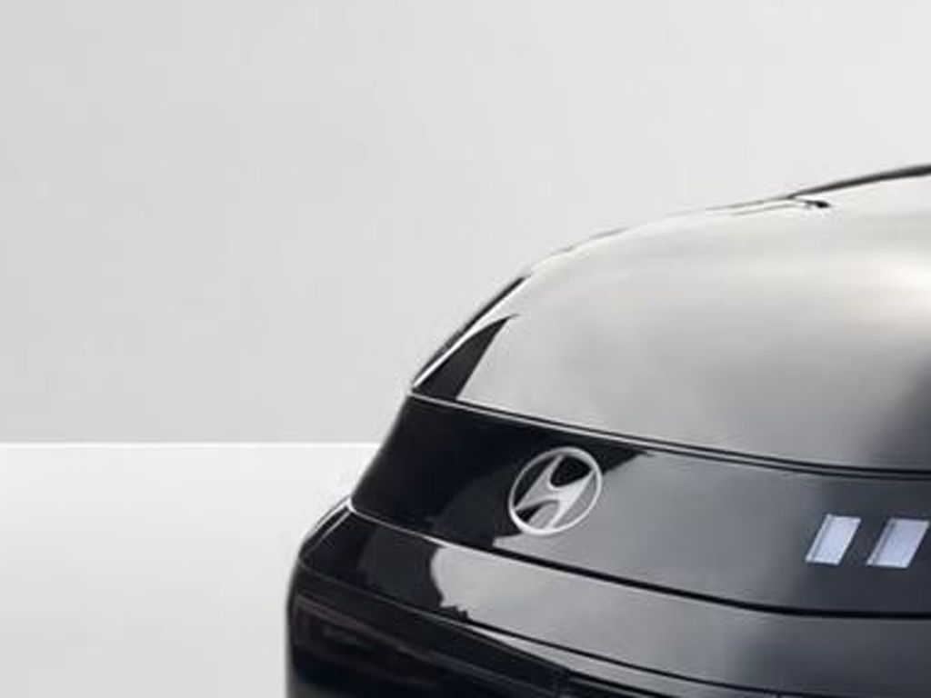 Fahrzeugabbildung Hyundai INSTER TREND ELEKTRO 2WD SHZ LHZ NAVI KAMERA PDC