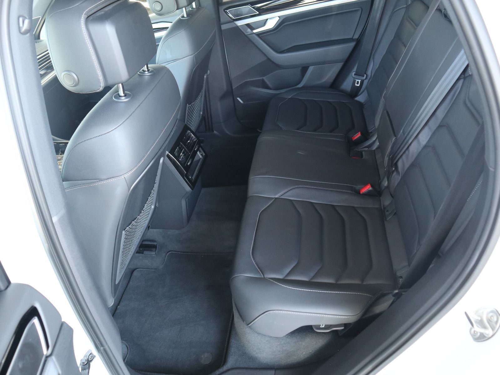 Volkswagen Touareg - Bild 15
