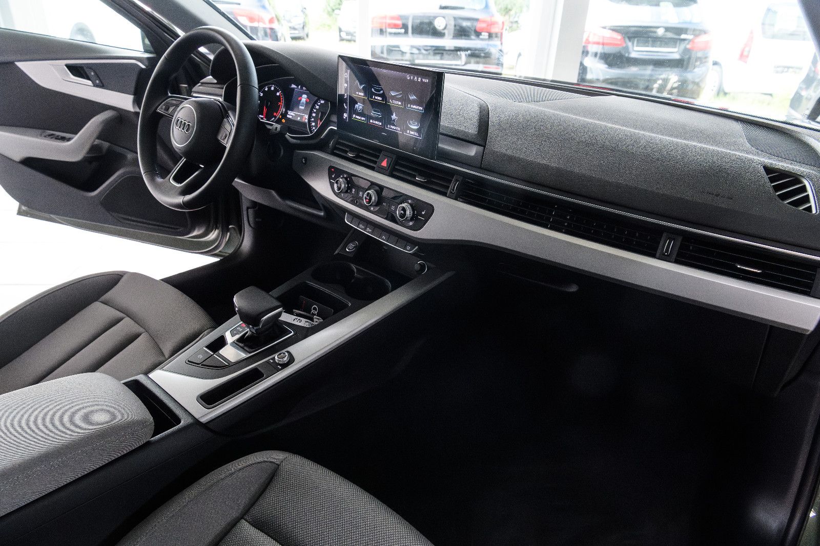 Fahrzeugabbildung Audi A4 Lim. 35 TFSI S-tronic+SHZ+elektr Sitze