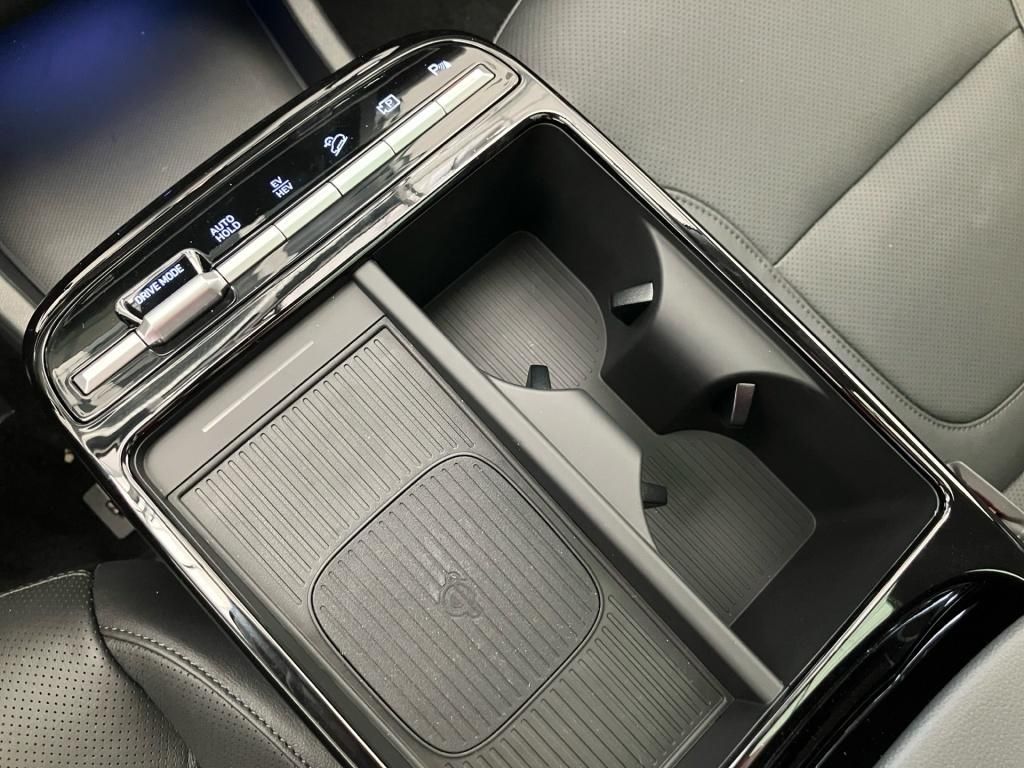 Fahrzeugabbildung Hyundai TUCSON PHEV 1.6 T-GDi 2WD 6-AT Prime 360 4xSHZ