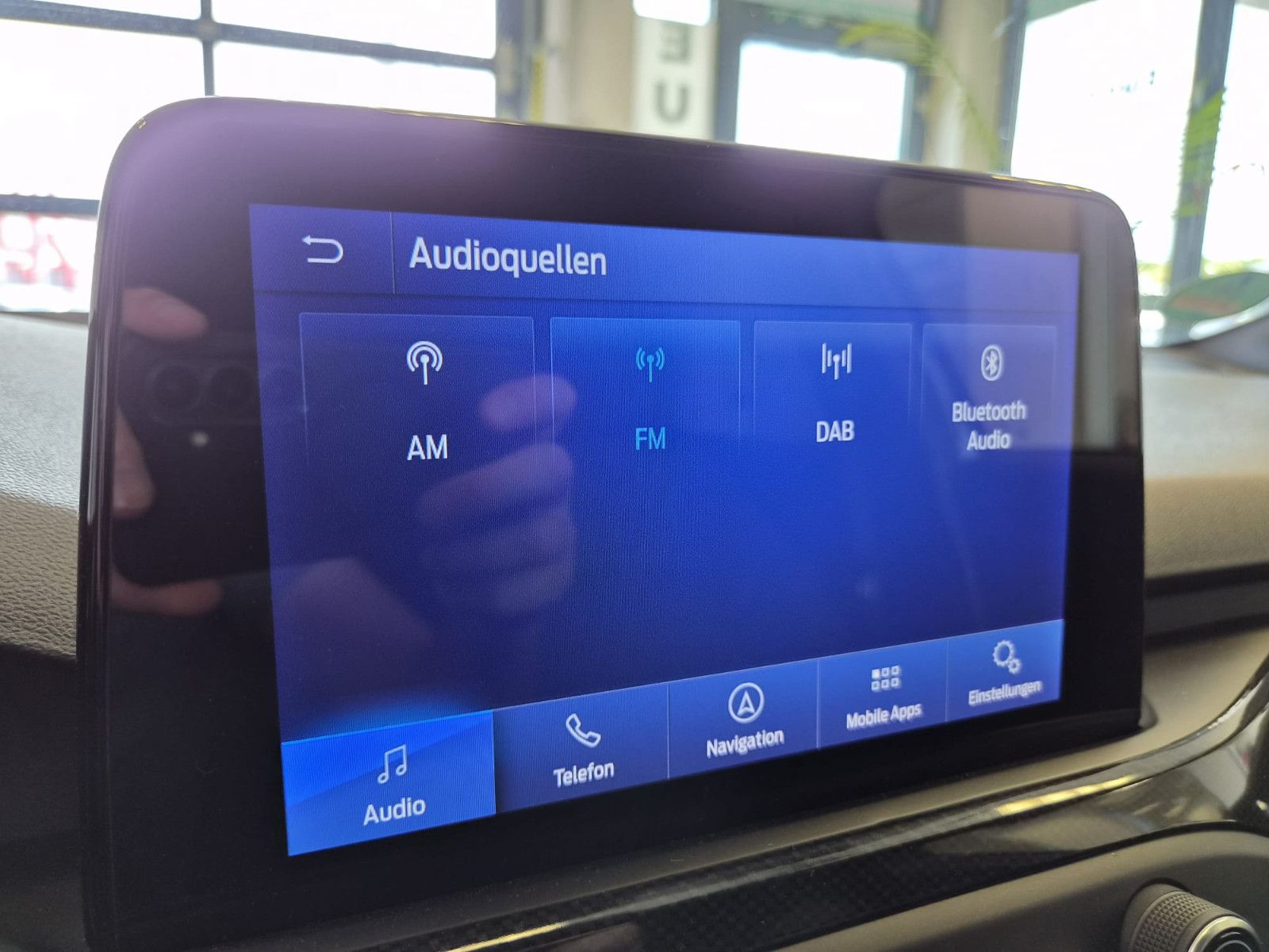 Fahrzeugabbildung Ford Focus Lim. ST-Line / NAVI / KAMERA /1. Hand