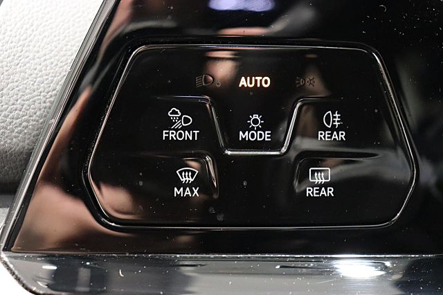 Golf VIII 2.0 TSI DSG Style LED Plus KAMERA NAVI